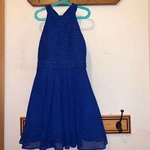 I am selling my homecoming dress!!!